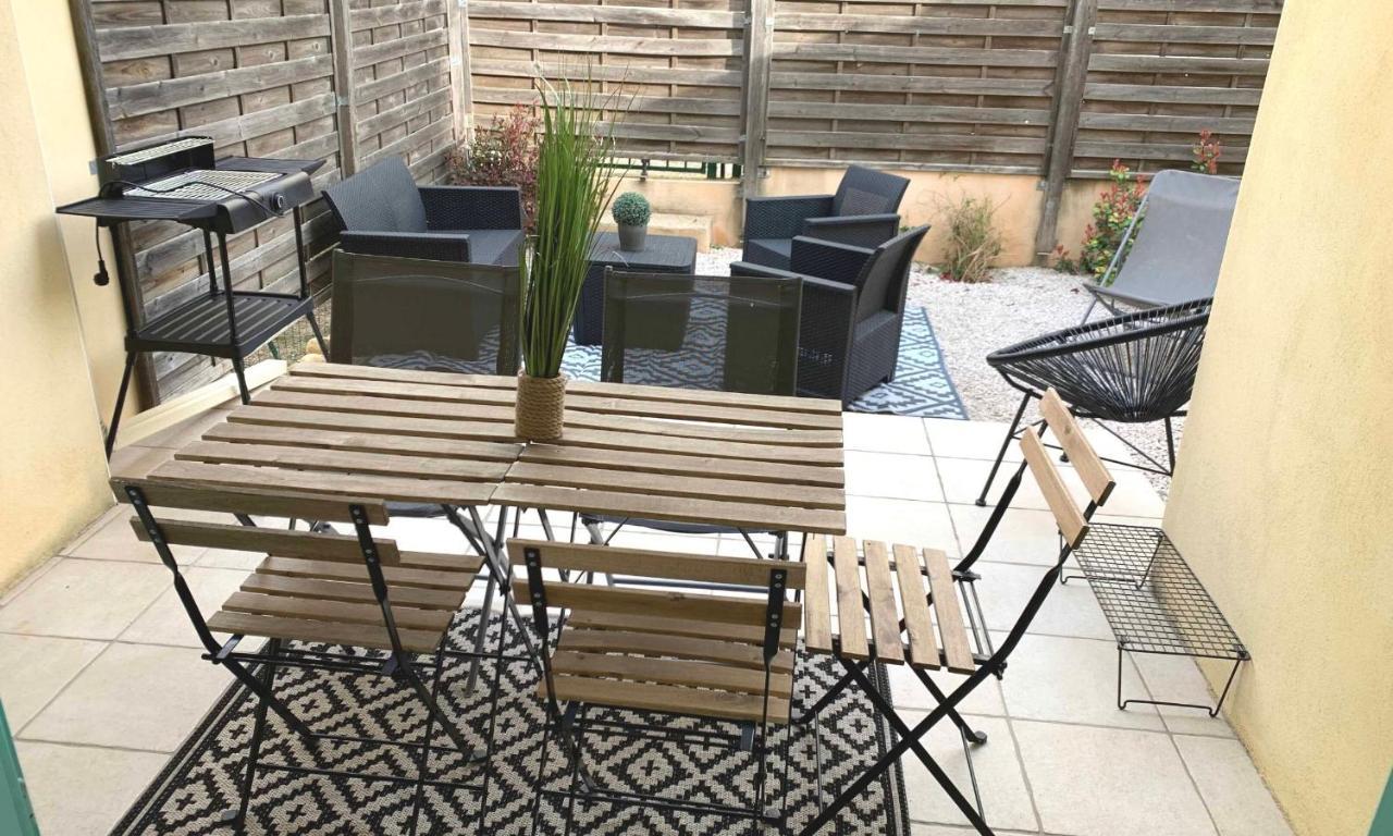 Maison T4 -Jardin+ Parking+ Clim -Proche Remparts エーグ・モルト エクステリア 写真