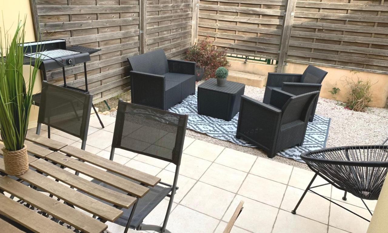 Maison T4 -Jardin+ Parking+ Clim -Proche Remparts エーグ・モルト エクステリア 写真